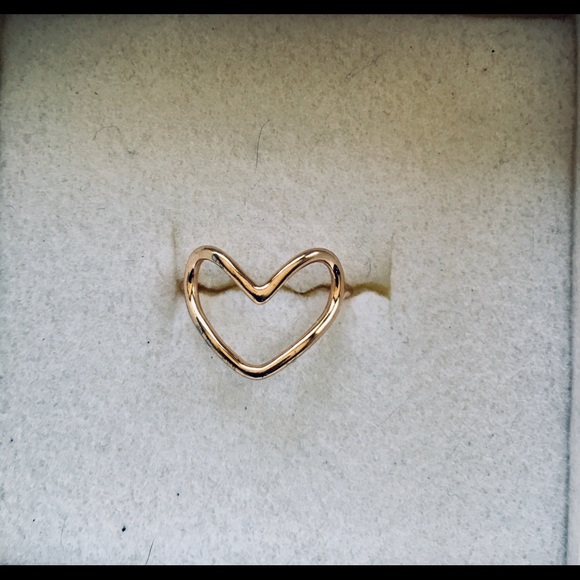 Ring - Picture 2 of 3